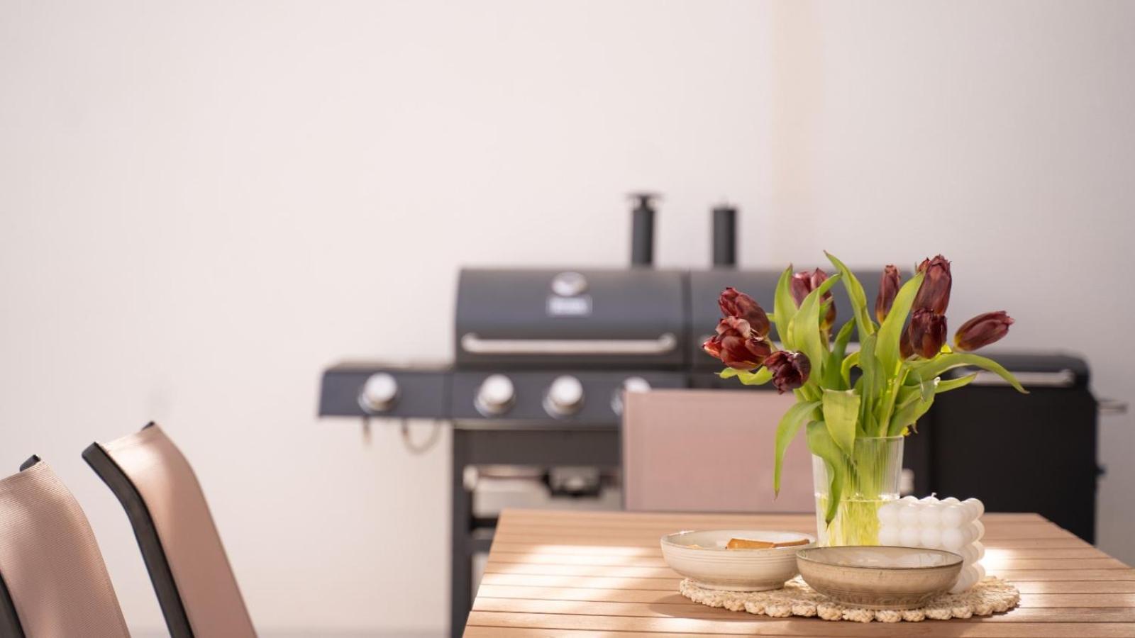 Amberes Apartment, A Stylish Villa'S Independent Downstairs Apartment With Private Swimming Pool And Terrace 波洛普 外观 照片